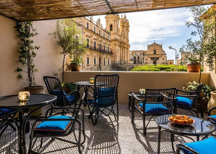 Q92 Noto Hotel