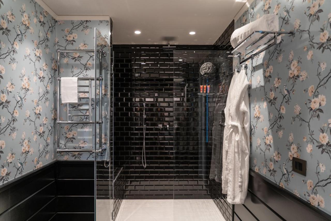 Q92 Hotel 4*